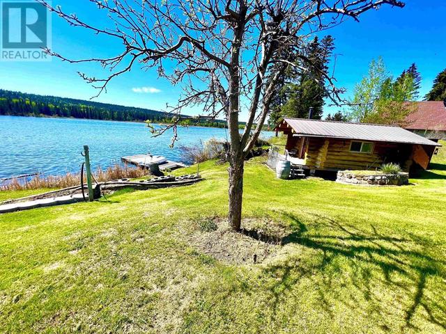 3456 Dunsmuir Road, House detached with 2 bedrooms, 2 bathrooms and null parking in Cariboo G BC | Image 5