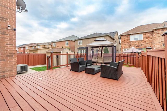 7292 Barbara Ann Crt, House detached with 5 bedrooms, 7 bathrooms and 6 parking in Mississauga ON | Image 24
