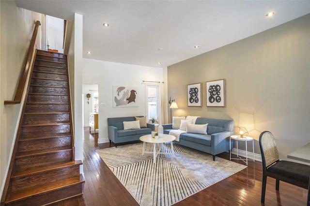 535 Quebec Ave, House semidetached with 3 bedrooms, 2 bathrooms and 1 parking in Toronto ON | Image 21