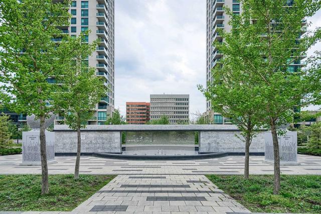 907 - 215 Sherway Gardens Rd, Condo with 2 bedrooms, 2 bathrooms and 1 parking in Toronto ON | Image 12