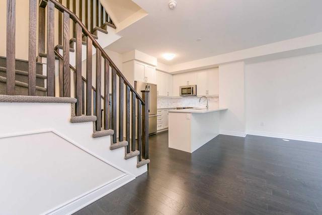 Th23 - 18 Applewood Lane, Townhouse with 3 bedrooms, 3 bathrooms and 1 parking in Toronto ON | Image 5