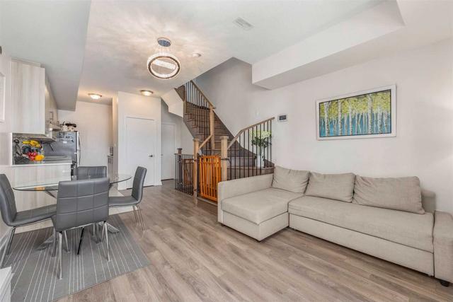 45 - 2059 Weston Rd, Townhouse with 3 bedrooms, 3 bathrooms and 1 parking in Toronto ON | Image 4