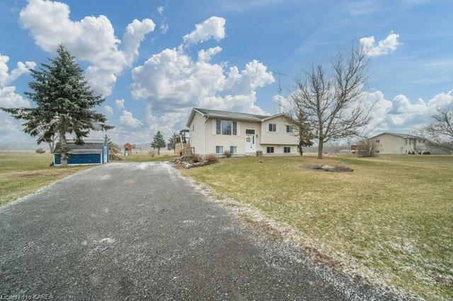 314 Hambly Road, House detached with 3 bedrooms, 1 bathrooms and 4 parking in Greater Napanee ON | Image 34