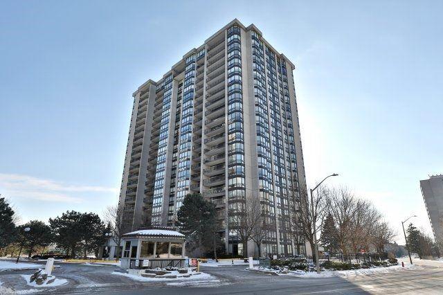 1003 - 2180 Marine Dr, Condo with 2 bedrooms, 2 bathrooms and 2 parking in Oakville ON | Image 1