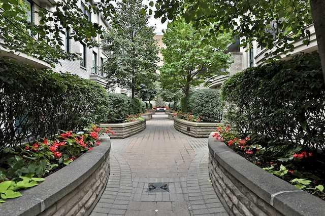 Th 20 - 1 Baxter St, Townhouse with 2 bedrooms, 2 bathrooms and 1 parking in Toronto ON | Image 2