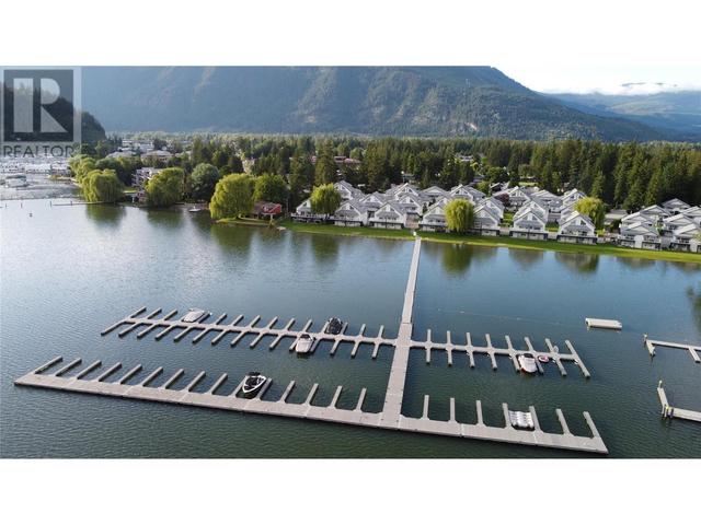 242 - 213 White Pine Crescent, Condo with 2 bedrooms, 1 bathrooms and 2 parking in Sicamous BC | Image 24