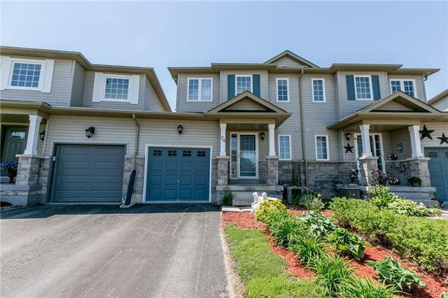 70 Admiral Cres, House attached with 3 bedrooms, 3 bathrooms and 2 parking in Essa ON | Image 2