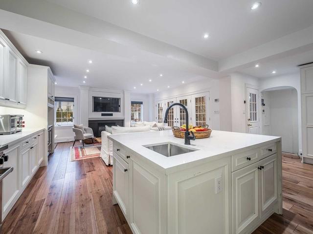93 Glengowan Rd, House detached with 5 bedrooms, 5 bathrooms and 7 parking in Toronto ON | Image 6