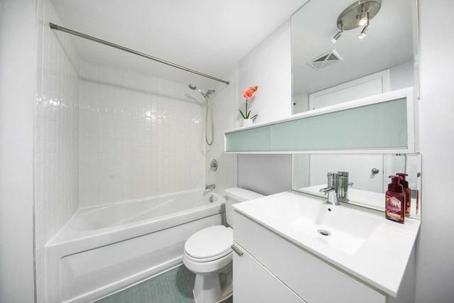 715 - 111 Elizabeth St, Condo with 1 bedrooms, 1 bathrooms and 0 parking in Toronto ON | Image 15