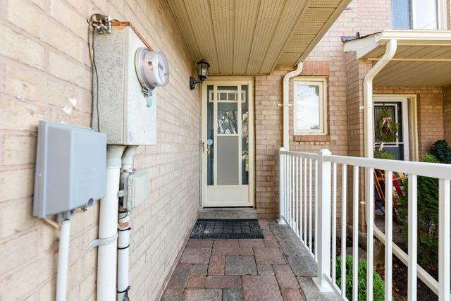 34 - 20 Farnham Dr, Townhouse with 3 bedrooms, 4 bathrooms and 2 parking in Brampton ON | Image 32