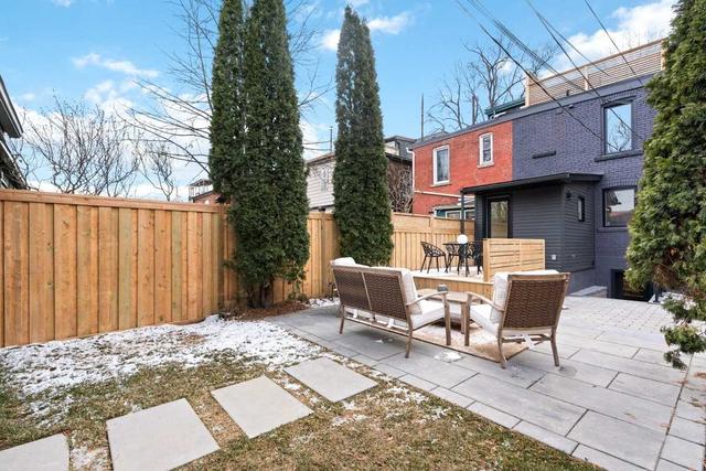 231 Grace St, House semidetached with 4 bedrooms, 5 bathrooms and 2 parking in Toronto ON | Image 26