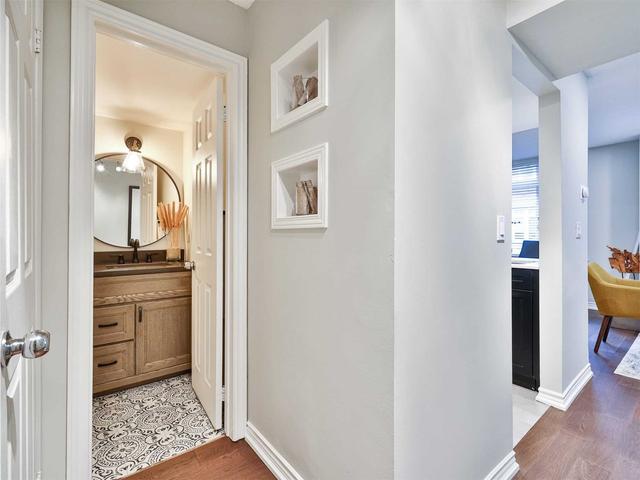 17 - 100 Redpath Ave, Townhouse with 2 bedrooms, 2 bathrooms and 1 parking in Toronto ON | Image 32