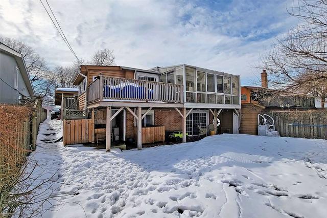 30 Highbrook Dr, House detached with 3 bedrooms, 2 bathrooms and 3 parking in Toronto ON | Image 29
