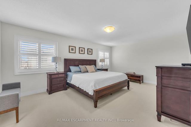 32 Fingland Cres, House detached with 4 bedrooms, 4 bathrooms and 6 parking in Hamilton ON | Image 17