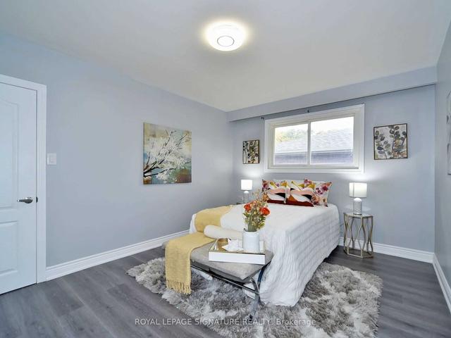 71 Fortrose Cres, House semidetached with 3 bedrooms, 3 bathrooms and 4 parking in Toronto ON | Image 7