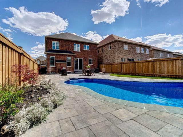 3 Waterwide Cres, House detached with 4 bedrooms, 4 bathrooms and 6 parking in Brampton ON | Image 17