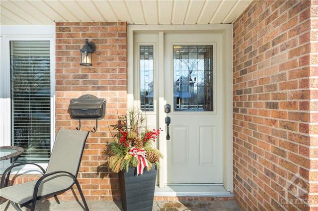 1853 Windflower Way, House detached with 3 bedrooms, 3 bathrooms and 3 parking in Ottawa ON | Image 4