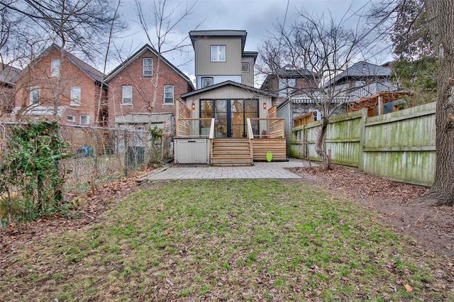 85 Withrow Ave, House detached with 4 bedrooms, 4 bathrooms and 0 parking in Toronto ON | Image 30
