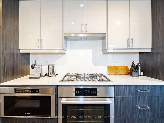 3003 - 18 Yorkville Ave, Condo with 2 bedrooms, 2 bathrooms and 1 parking in Toronto ON | Image 31