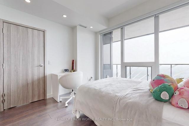 3302 - 95 Mcmahon Dr, Condo with 3 bedrooms, 3 bathrooms and 1 parking in Toronto ON | Image 19