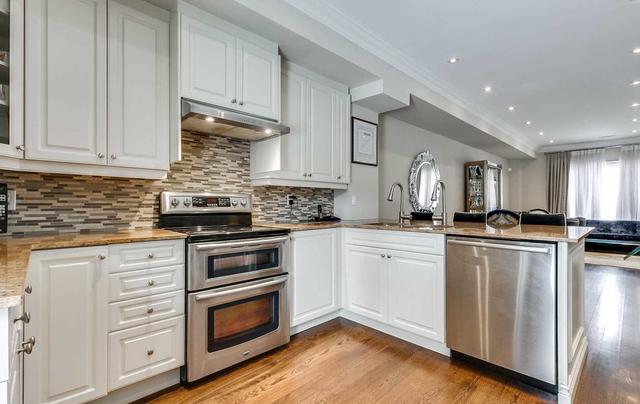 21 Stadacona Dr, House attached with 4 bedrooms, 4 bathrooms and 1 parking in Toronto ON | Image 13