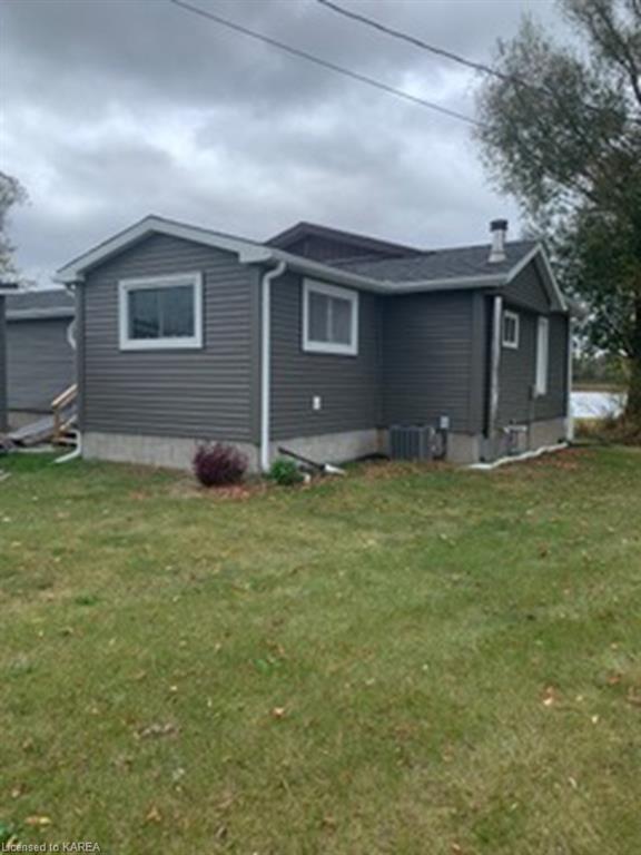 263 Gordon Road, House detached with 2 bedrooms, 1 bathrooms and 4 parking in Tyendinaga Mohawk Territory ON | Image 25