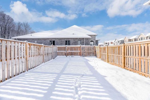 80 Isabella Dr, House attached with 3 bedrooms, 3 bathrooms and 3 parking in Orillia ON | Image 9