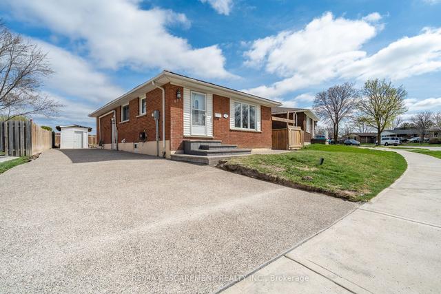 135 Gordon Drummond Ave, House detached with 2 bedrooms, 2 bathrooms and 4 parking in Hamilton ON | Image 23