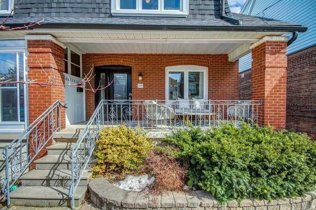 129 Dewhurst Blvd, House semidetached with 3 bedrooms, 2 bathrooms and 5 parking in Toronto ON | Image 12