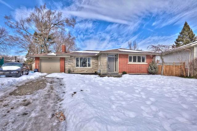 61 Royal Manor Dr, House detached with 3 bedrooms, 2 bathrooms and 7 parking in St. Catharines ON | Image 12