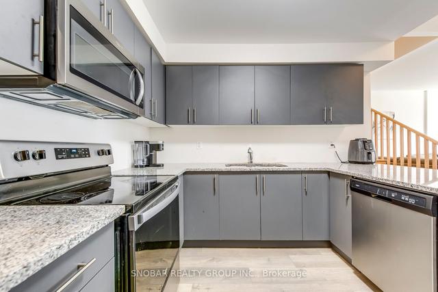 4 - 18 Humberwood Blvd, Townhouse with 3 bedrooms, 3 bathrooms and 1 parking in Toronto ON | Image 7