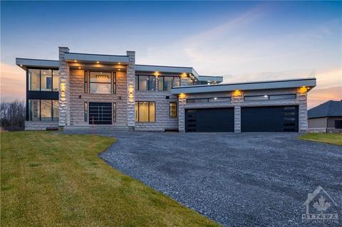 493 Shoreway Drive, House detached with 6 bedrooms, 5 bathrooms and 20 parking in Ottawa ON | Card Image