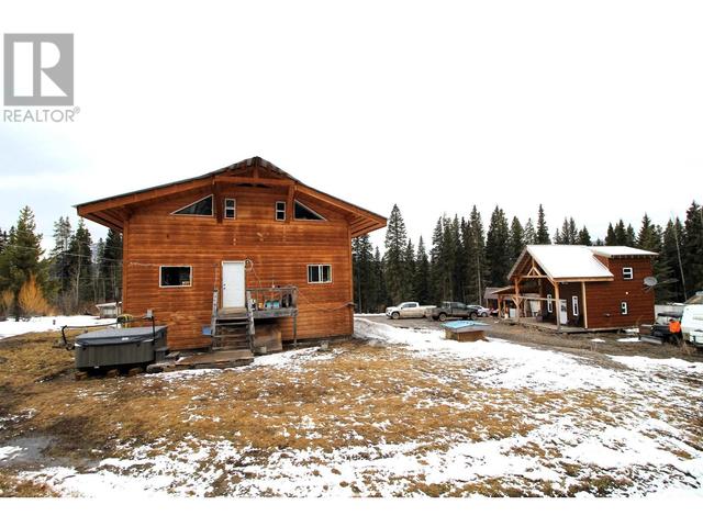 16466 Baggerman Road, House detached with 4 bedrooms, 3 bathrooms and null parking in Bulkley Nechako G BC | Image 39