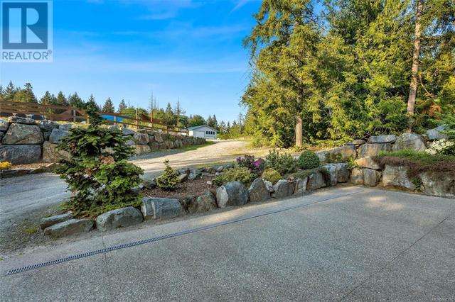 2051 Ingot Dr, House detached with 5 bedrooms, 5 bathrooms and 15 parking in Cowichan Valley B BC | Image 50