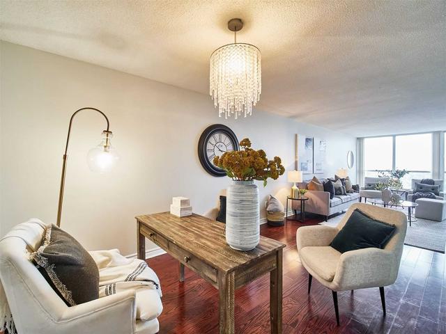 1611 - 1 Rowntree Rd, Condo with 2 bedrooms, 2 bathrooms and 1 parking in Toronto ON | Image 11