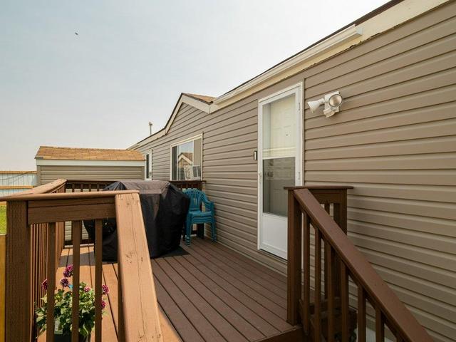 66 - 2715 Westside Drive W, Home with 3 bedrooms, 2 bathrooms and 2 parking in Lethbridge AB | Image 28