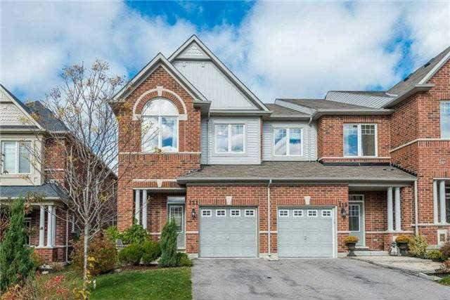 121 Thatcher Cres, House attached with 3 bedrooms, 3 bathrooms and 2 parking in East Gwillimbury ON | Image 1