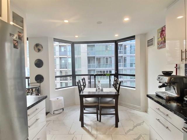 1004 - 192 Jarvis St, Condo with 2 bedrooms, 2 bathrooms and 1 parking in Toronto ON | Image 17
