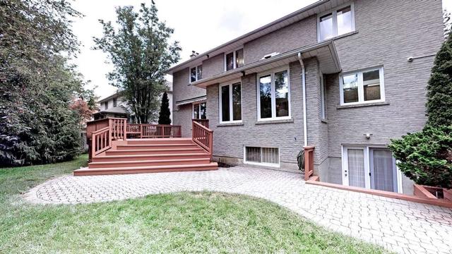 8 Lawnview Dr, House detached with 5 bedrooms, 7 bathrooms and 9 parking in Toronto ON | Image 33