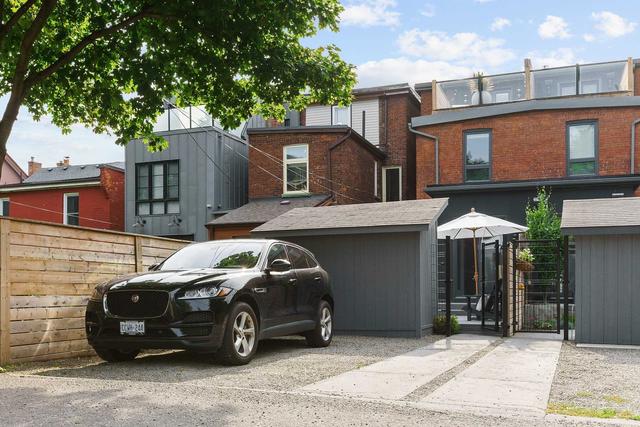 221 Crawford St, House semidetached with 4 bedrooms, 5 bathrooms and 0 parking in Toronto ON | Image 23