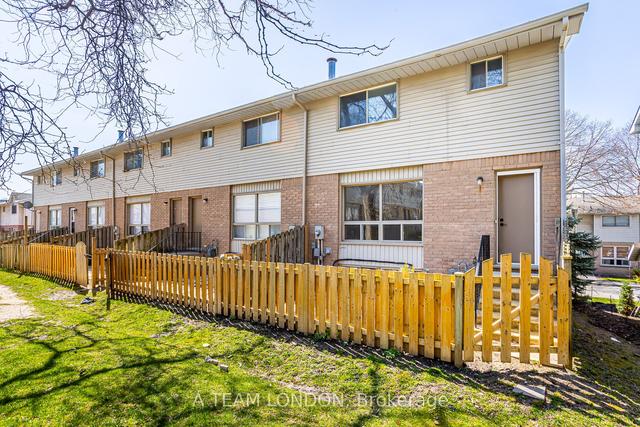 76 - 35 Waterman Ave, Townhouse with 3 bedrooms, 2 bathrooms and 2 parking in London ON | Image 26