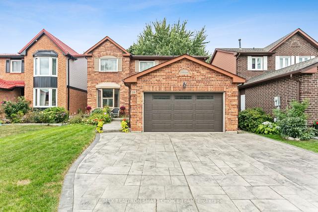 23 Pearson Rd, House detached with 4 bedrooms, 4 bathrooms and 4 parking in Brampton ON | Image 1