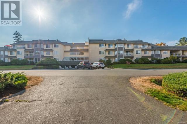 105 - 134 Fifth Ave E, Condo with 2 bedrooms, 2 bathrooms and 57 parking in Qualicum Beach BC | Image 38