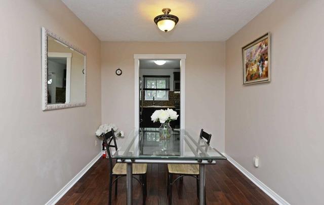 268 Phillip Murray Ave, House detached with 3 bedrooms, 2 bathrooms and 2 parking in Oshawa ON | Image 2