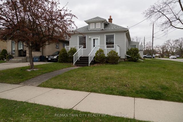 37 Fulton St, House detached with 2 bedrooms, 1 bathrooms and 3 parking in Brantford ON | Image 13