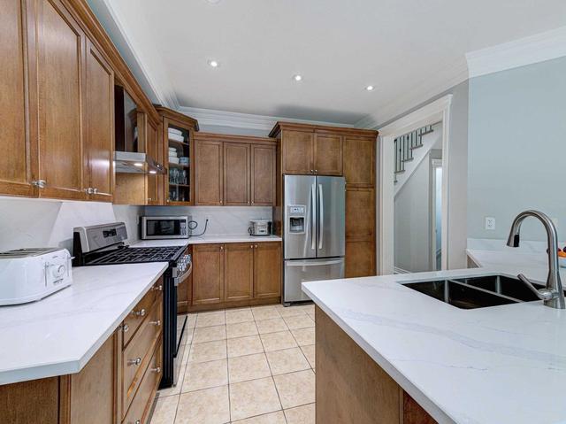 20 Cooperage St, House detached with 4 bedrooms, 6 bathrooms and 7 parking in Brampton ON | Image 4