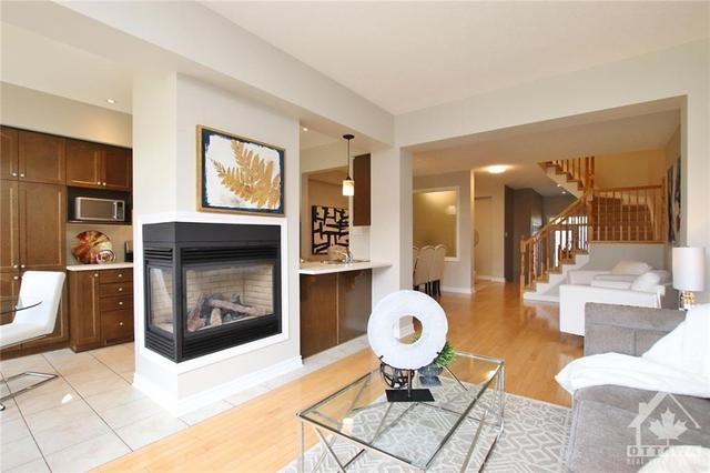 1132 Tischart Crescent, Townhouse with 3 bedrooms, 3 bathrooms and 3 parking in Ottawa ON | Image 15