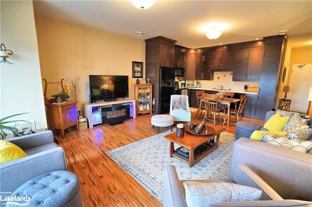 307 - 20c Silver Birch Court, House attached with 1 bedrooms, 1 bathrooms and 1 parking in Parry Sound ON | Image 27