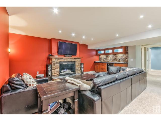 349 Griesbach School Rd Nw, House detached with 4 bedrooms, 3 bathrooms and 4 parking in Edmonton AB | Image 31