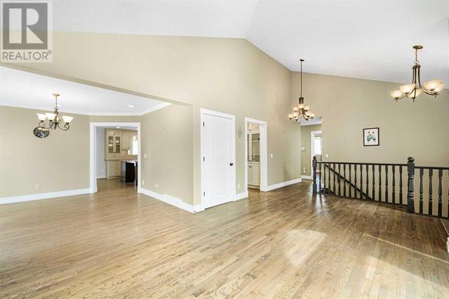 256 Sirocco Place Sw, House detached with 4 bedrooms, 3 bathrooms and 4 parking in Calgary AB | Image 7